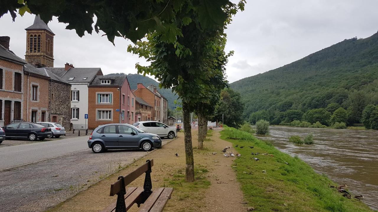 Le Balcon Sur La Meuse Villa Revin  Екстериор снимка