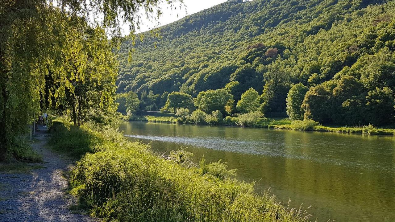 Le Balcon Sur La Meuse Villa Revin  Екстериор снимка