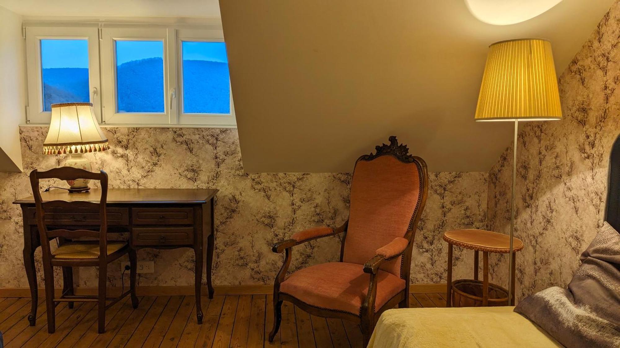 Le Balcon Sur La Meuse Villa Revin  Екстериор снимка
